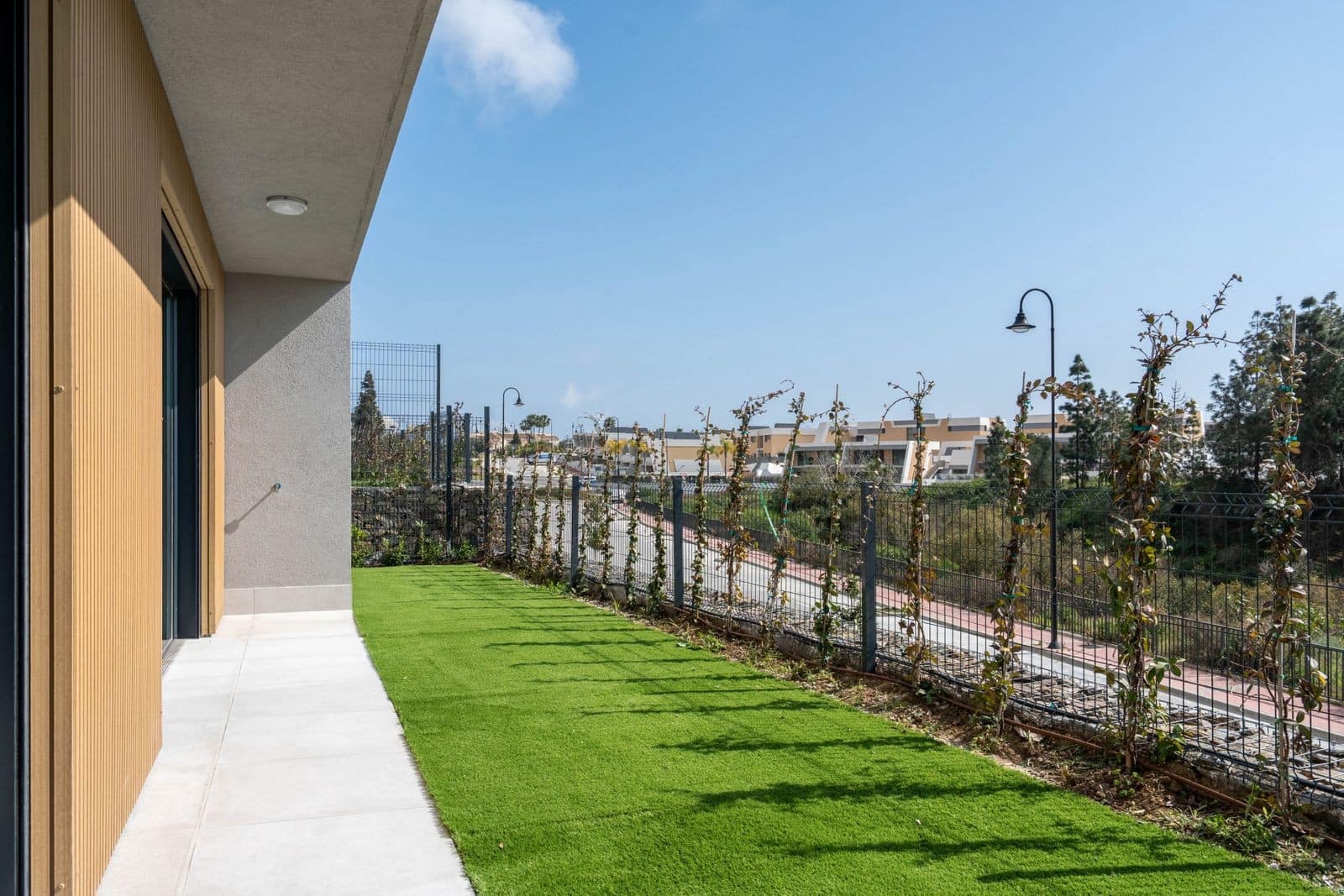 3 soveværelse Byhus til salg i El Chaparral med swimmingpool garage - € 850.000 (Ref: 8887828)