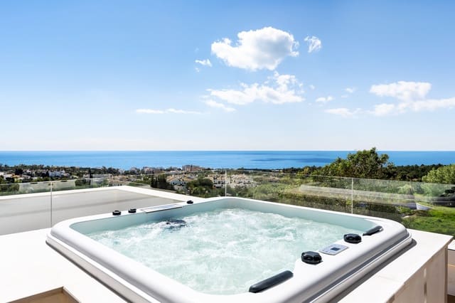 4 Zimmer Doppelhaus zu verkaufen in Golden Mile, Marbella mit Pool Garage - 3.650.000 € (Ref: 8892823)
