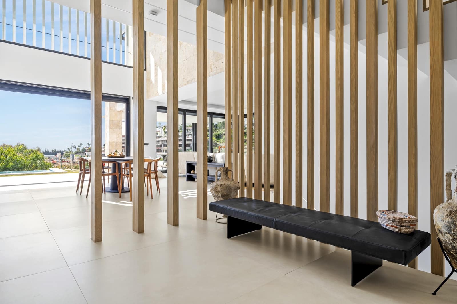 4 bedroom Villa for sale in Benahavis with pool garage - € 3,485,000 (Ref: 8899921)