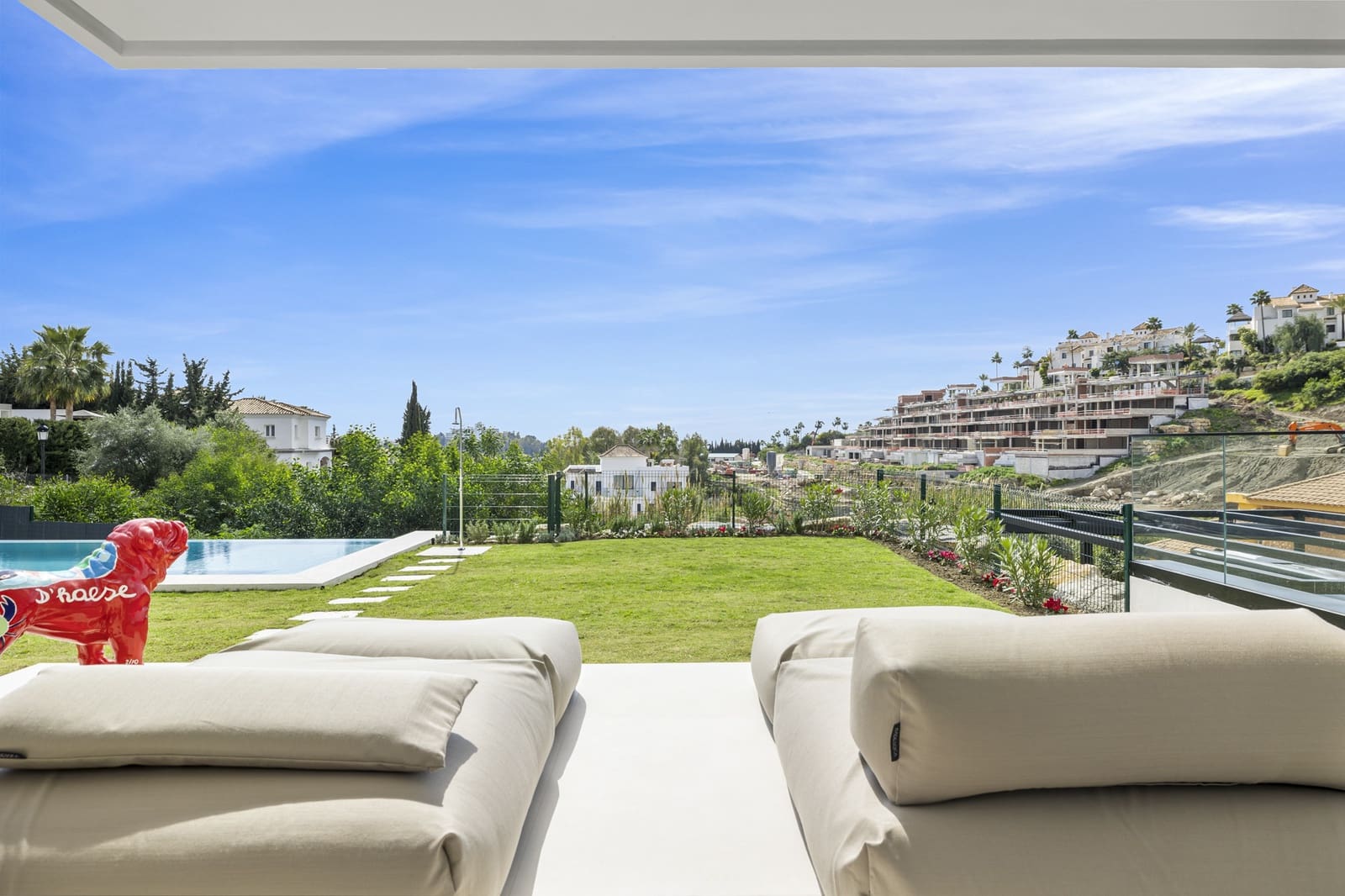4 bedroom Villa for sale in Benahavis with pool garage - € 3,485,000 (Ref: 8899921)