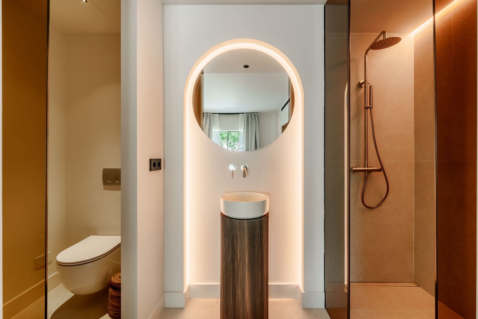 5 bedroom Villa for sale in Marbella with pool garage - € 3,800,000 (Ref: 8915324)