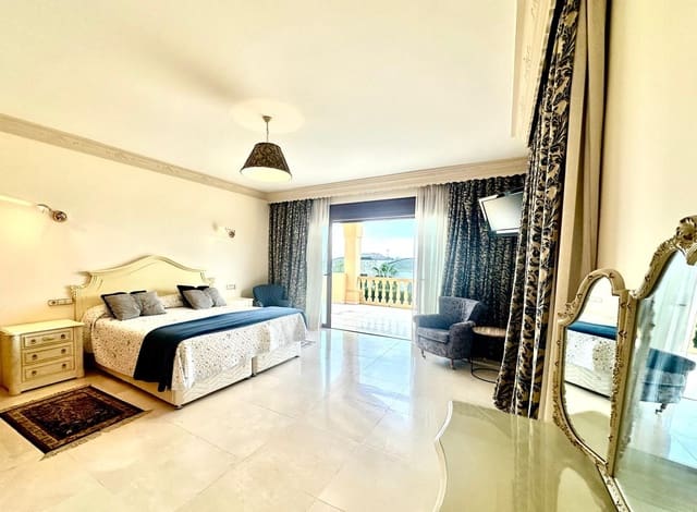 5 camera da letto Villa in vendita in La Quinta, Benahavís con piscina garage - 2.400.000 € (Rif: 8921424)