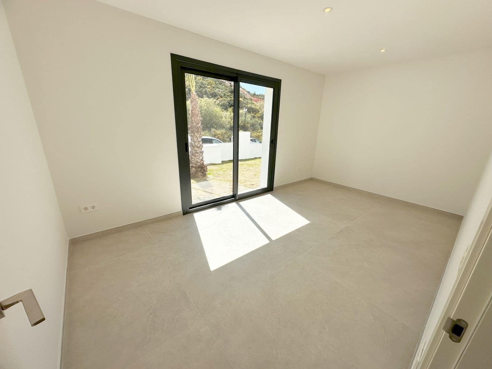 6 makuuhuone Huvila myytävänä paikassa Mijas Costa mukana uima-altaan 
autotalli - 2 295 000 € (Ref: 8926753)