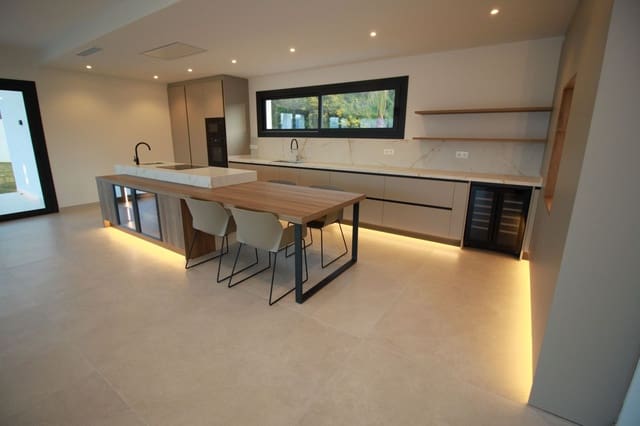 6 makuuhuone Huvila myytävänä paikassa Mijas Costa, Mijas mukana uima-altaan 
autotalli - 2 295 000 € (Ref: 8926753)