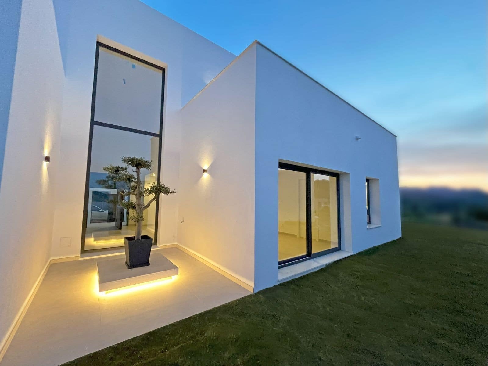 6 makuuhuone Huvila myytävänä paikassa Mijas Costa mukana uima-altaan 
autotalli - 2 295 000 € (Ref: 8926753)