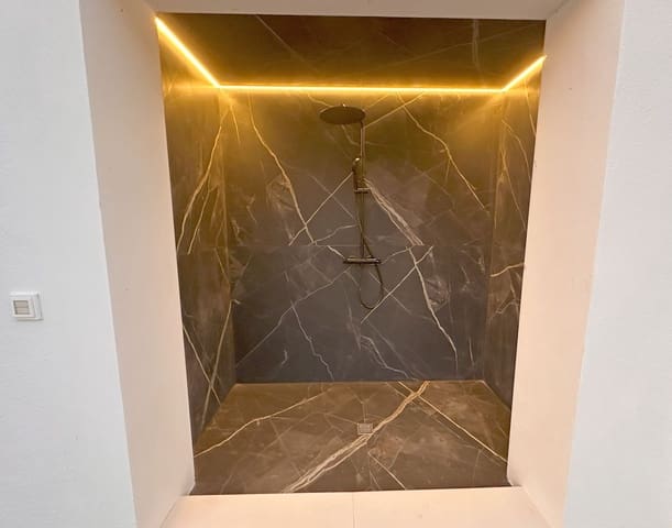 6 makuuhuone Huvila myytävänä paikassa Mijas Costa, Mijas mukana uima-altaan 
autotalli - 2 295 000 € (Ref: 8926753)