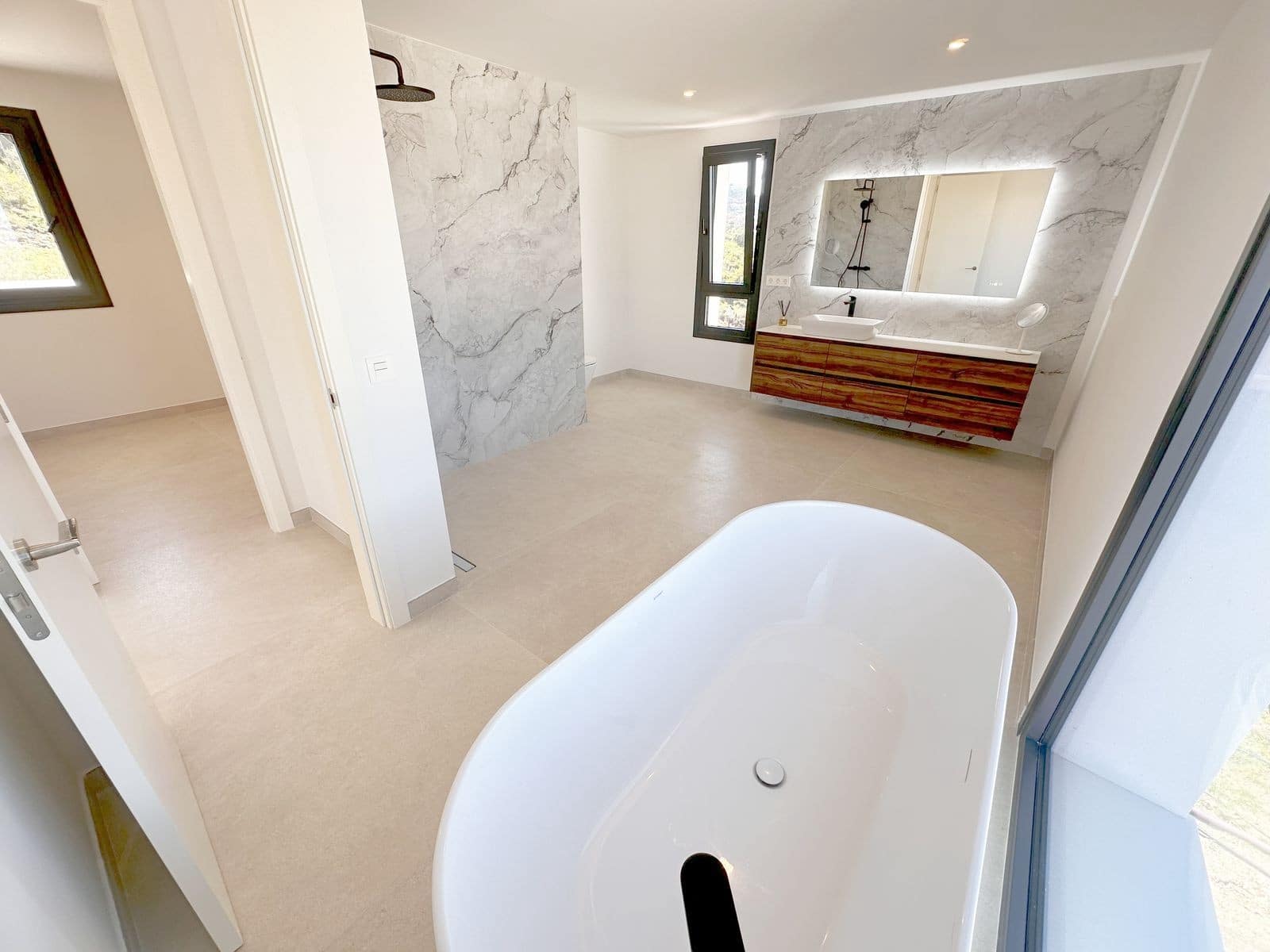 6 makuuhuone Huvila myytävänä paikassa Mijas Costa mukana uima-altaan 
autotalli - 2 295 000 € (Ref: 8926753)