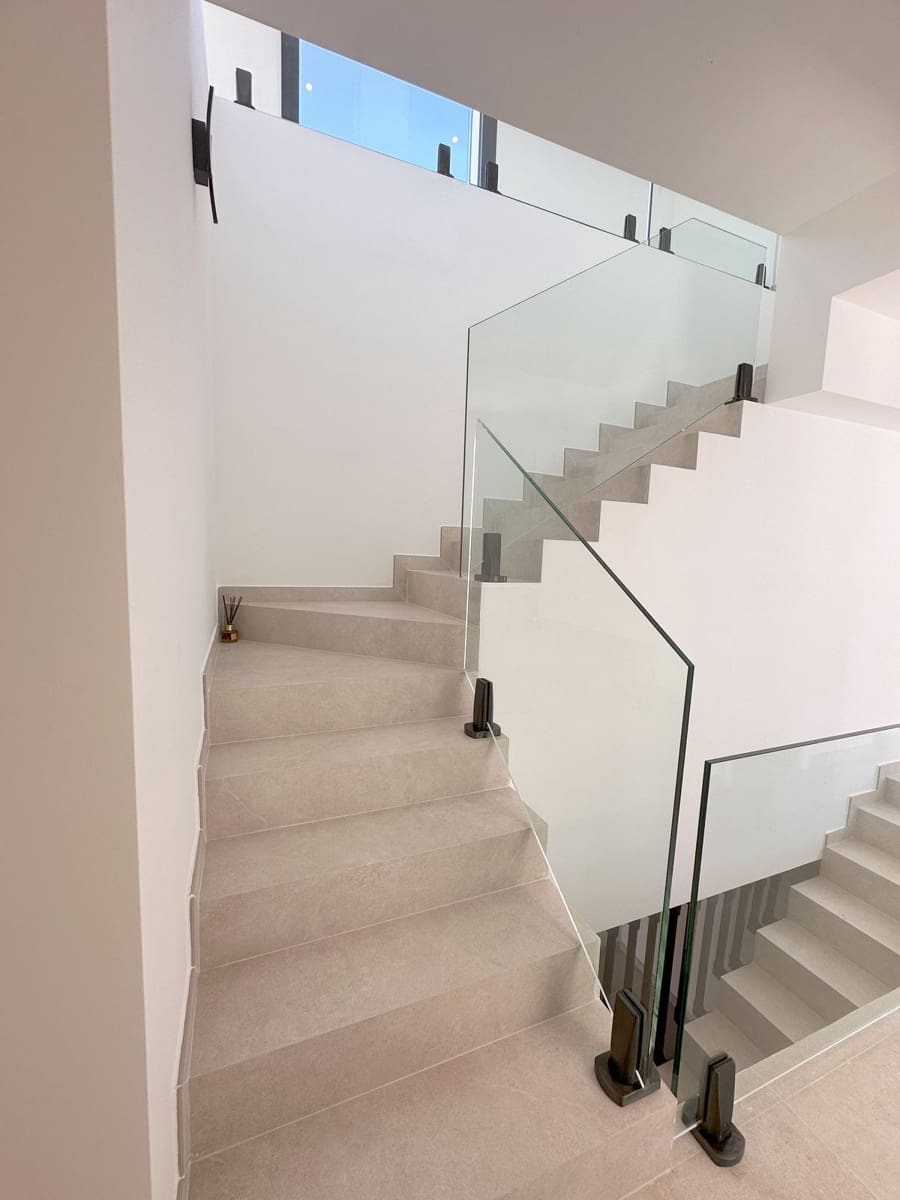 6 makuuhuone Huvila myytävänä paikassa Mijas Costa mukana uima-altaan 
autotalli - 2 295 000 € (Ref: 8926753)