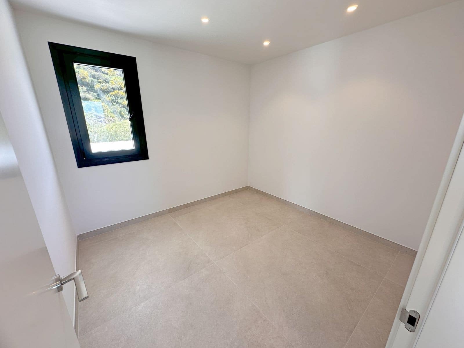 6 makuuhuone Huvila myytävänä paikassa Mijas Costa mukana uima-altaan 
autotalli - 2 295 000 € (Ref: 8926753)