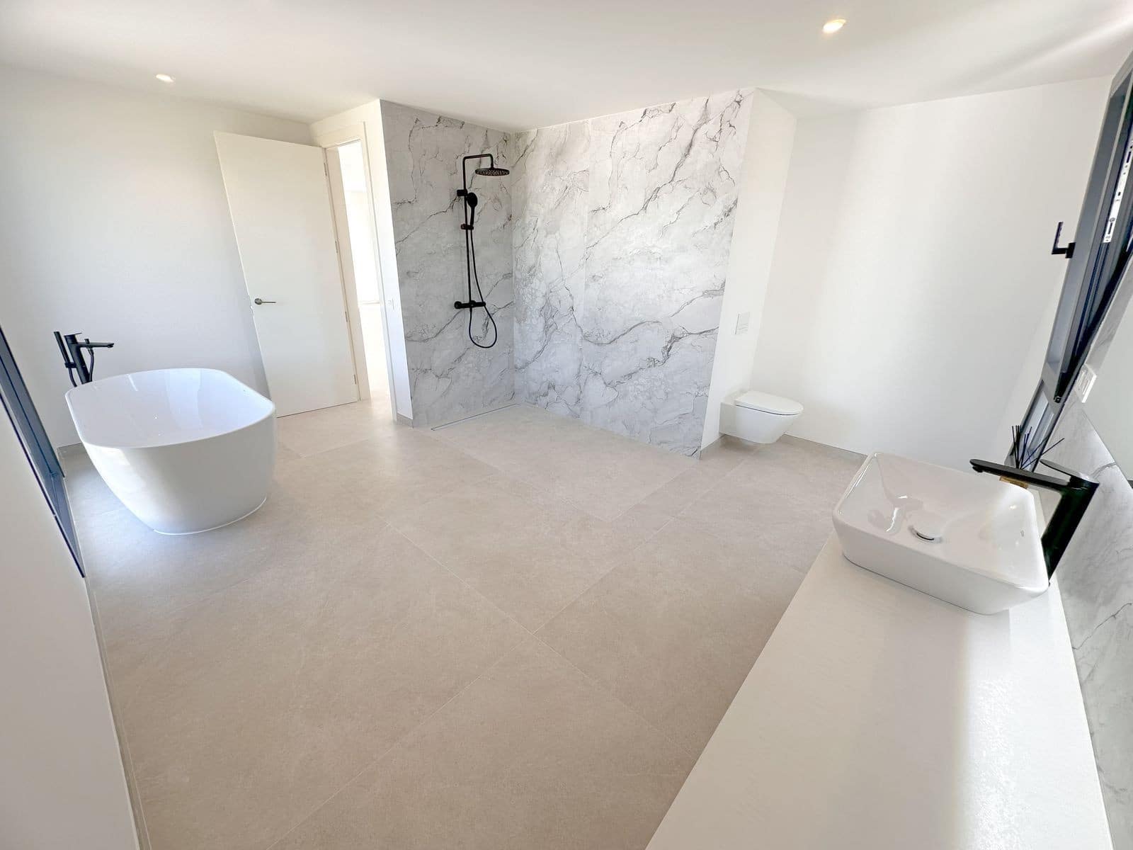 6 makuuhuone Huvila myytävänä paikassa Mijas Costa mukana uima-altaan 
autotalli - 2 295 000 € (Ref: 8926753)