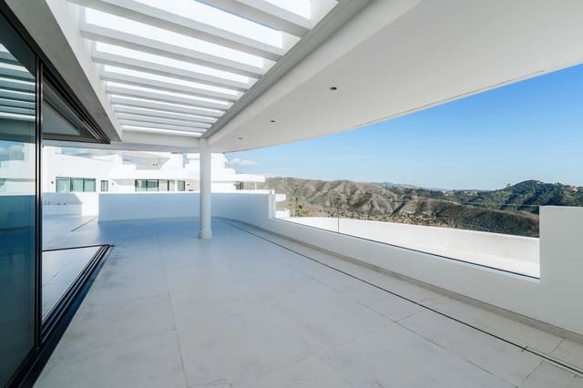 3 soveværelse Penthouse til salg i Ojen med swimmingpool garage - € 1.700.000 (Ref: 8932420)