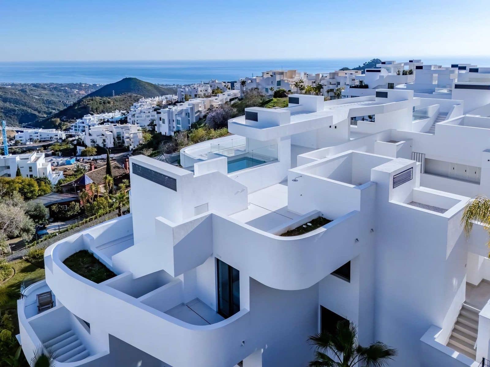 3 bedroom Penthouse for sale in Ojen with pool garage - € 1,700,000 (Ref: 8932420)