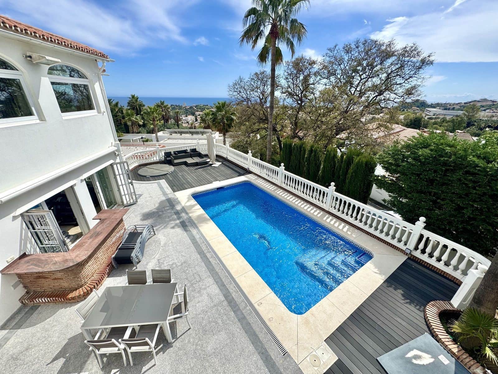 5 sypialnia Willa na sprzedaż w Benalmadena z basenem garażem - 1 495 000 € (Ref: 8941305)