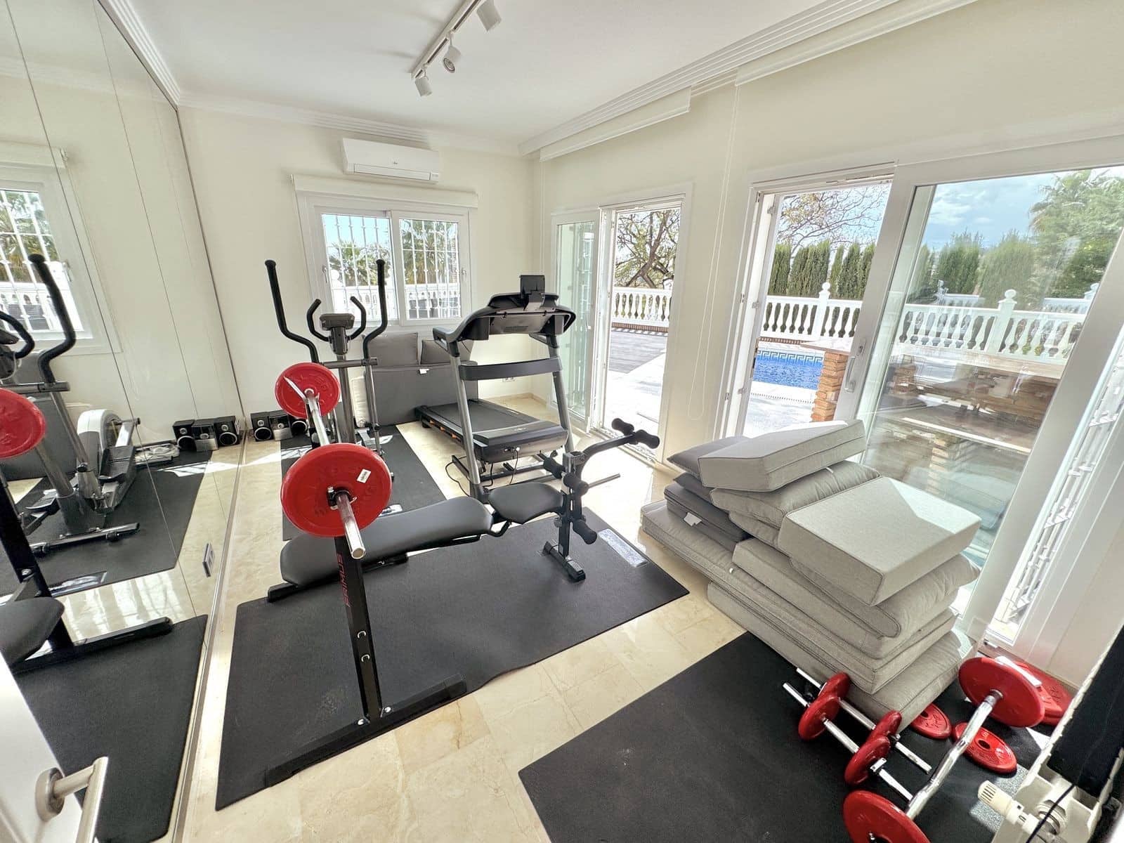 5 sypialnia Willa na sprzedaż w Benalmadena z basenem garażem - 1 495 000 € (Ref: 8941305)