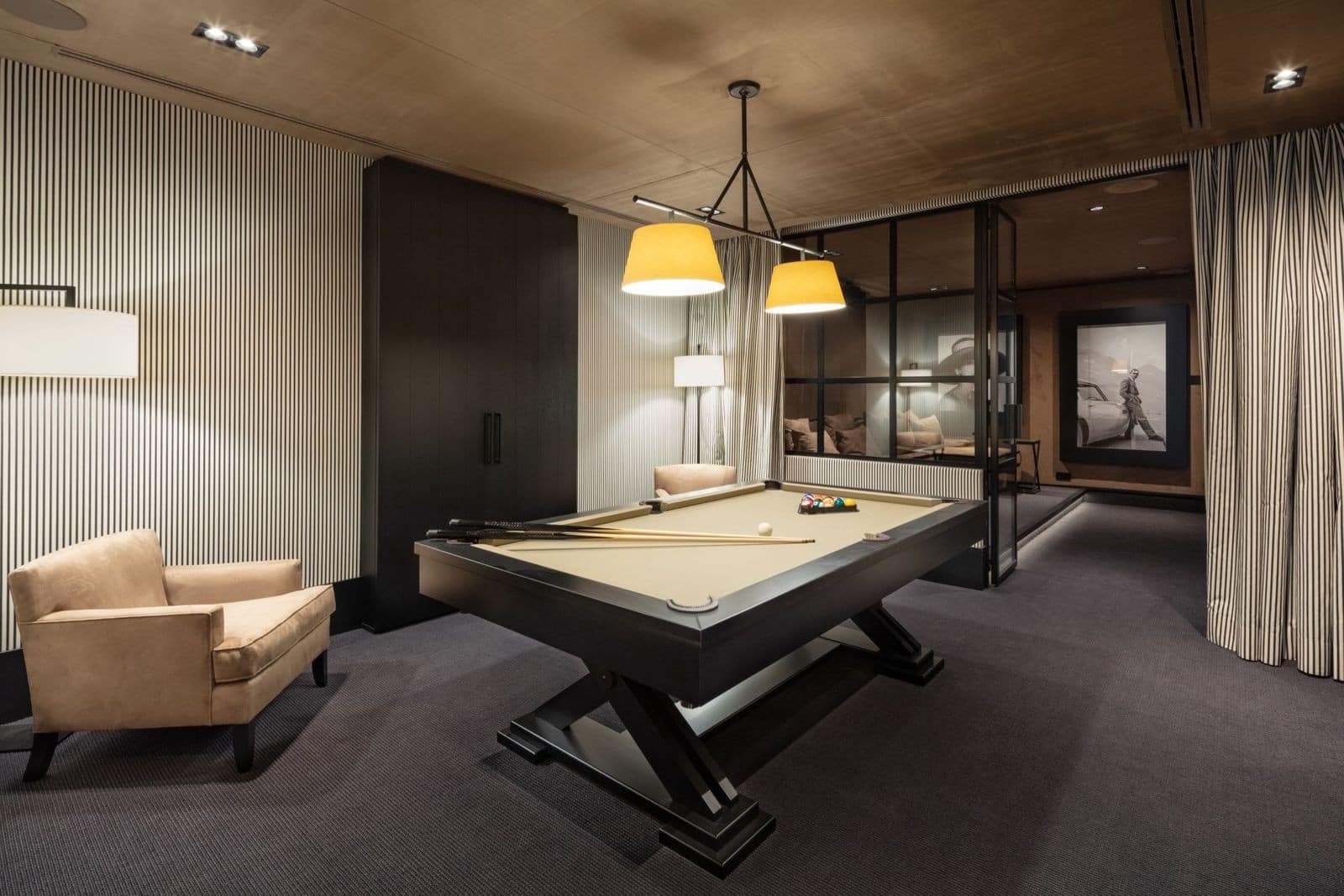 6 bedroom Villa for sale in La Quinta with pool garage - € 9,750,000 (Ref: 8941310)