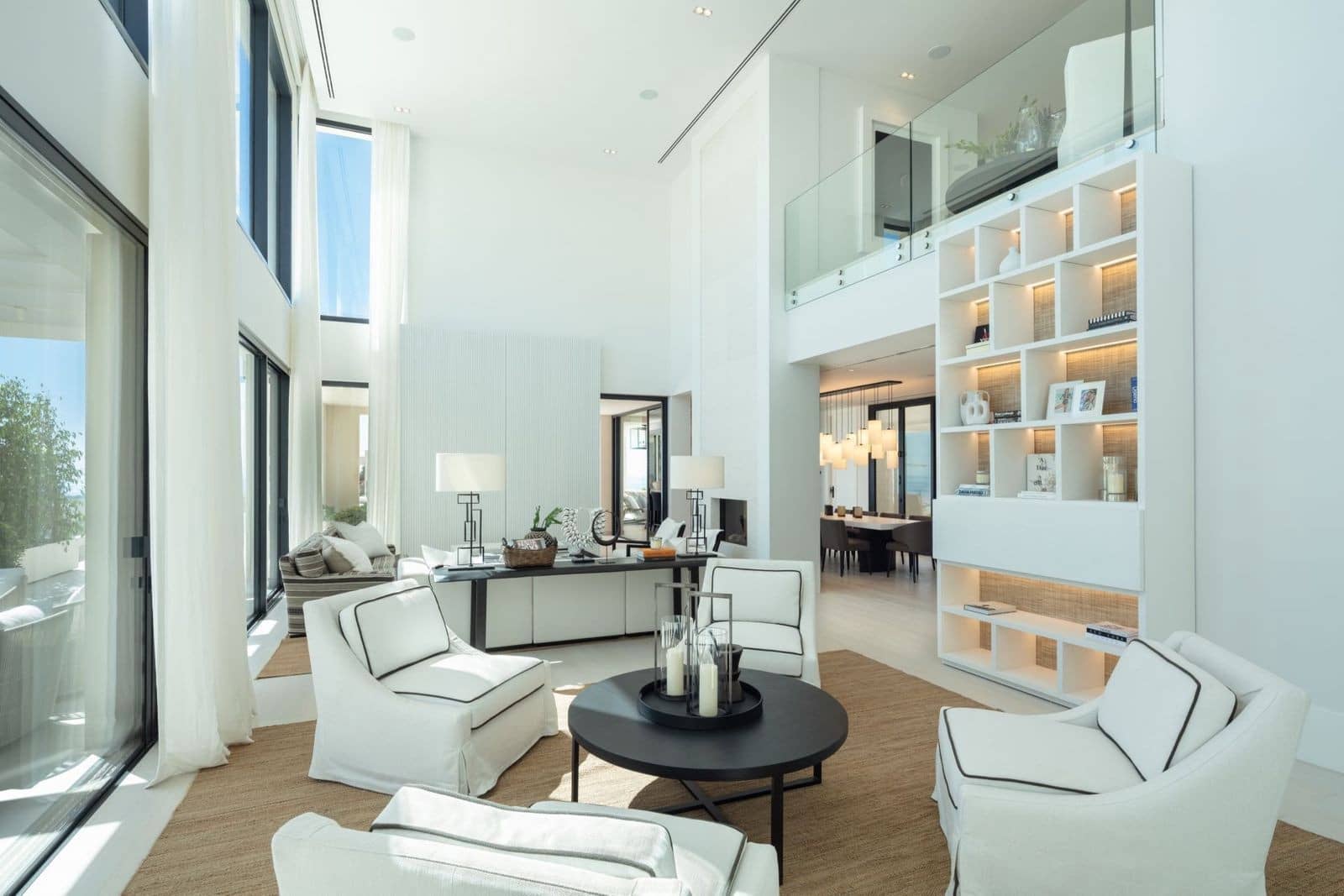 6 soverom Villa til salgs i La Quinta med svømmebasseng garasje - € 9 749 000 (Ref: 8941310)