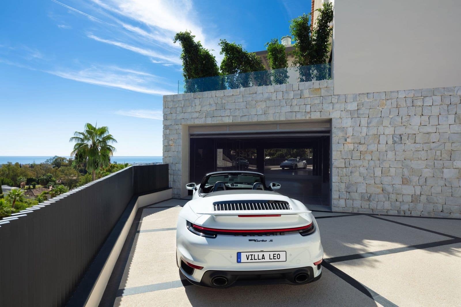 6 soverom Villa til salgs i La Quinta med svømmebasseng garasje - € 9 749 000 (Ref: 8941310)