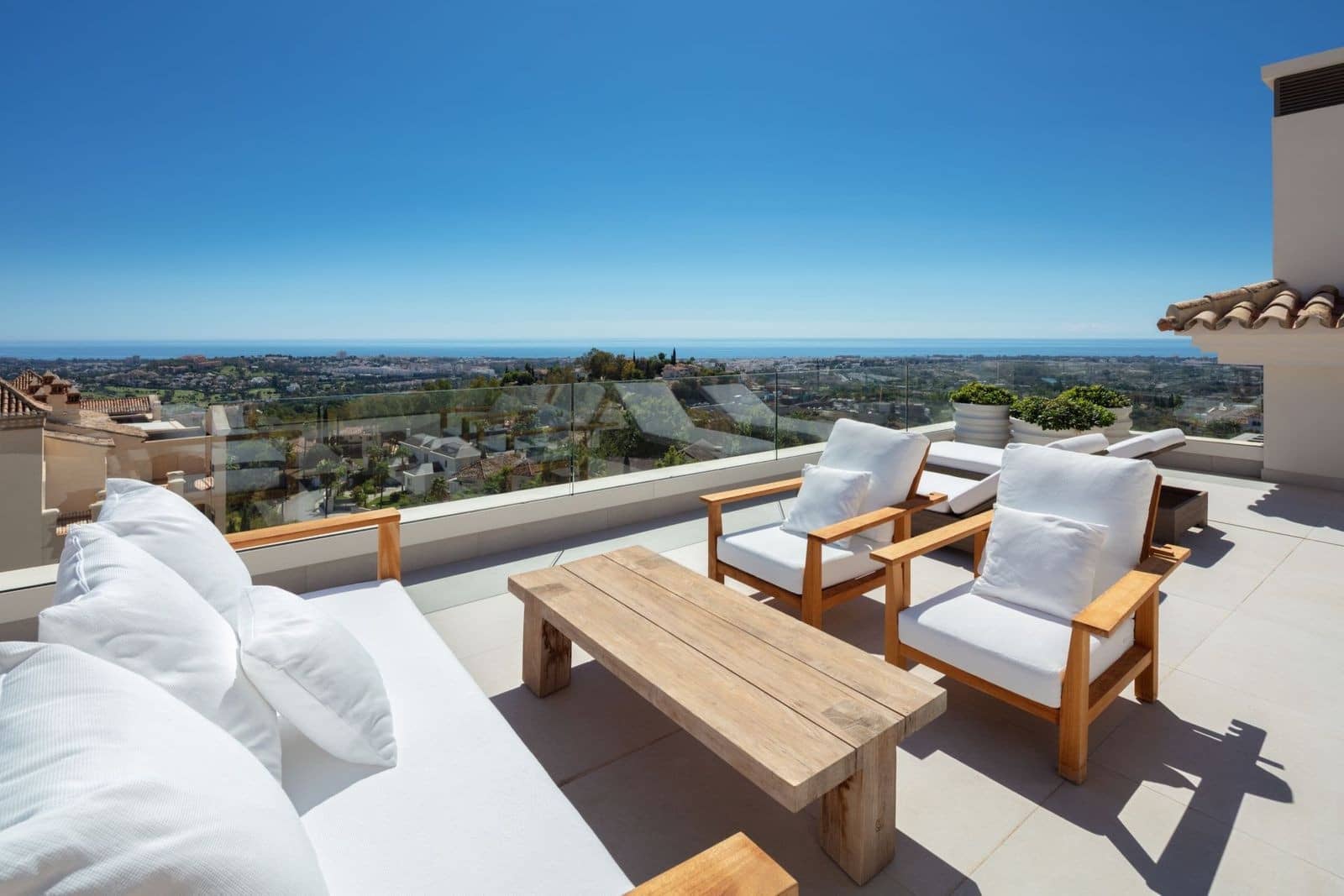 6 soverom Villa til salgs i La Quinta med svømmebasseng garasje - € 9 749 000 (Ref: 8941310)