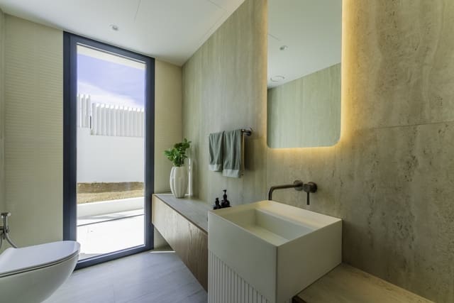 6 sovrum Villa till salu i Marbella med pool garage - 3 975 000 € (Ref: 8946196)