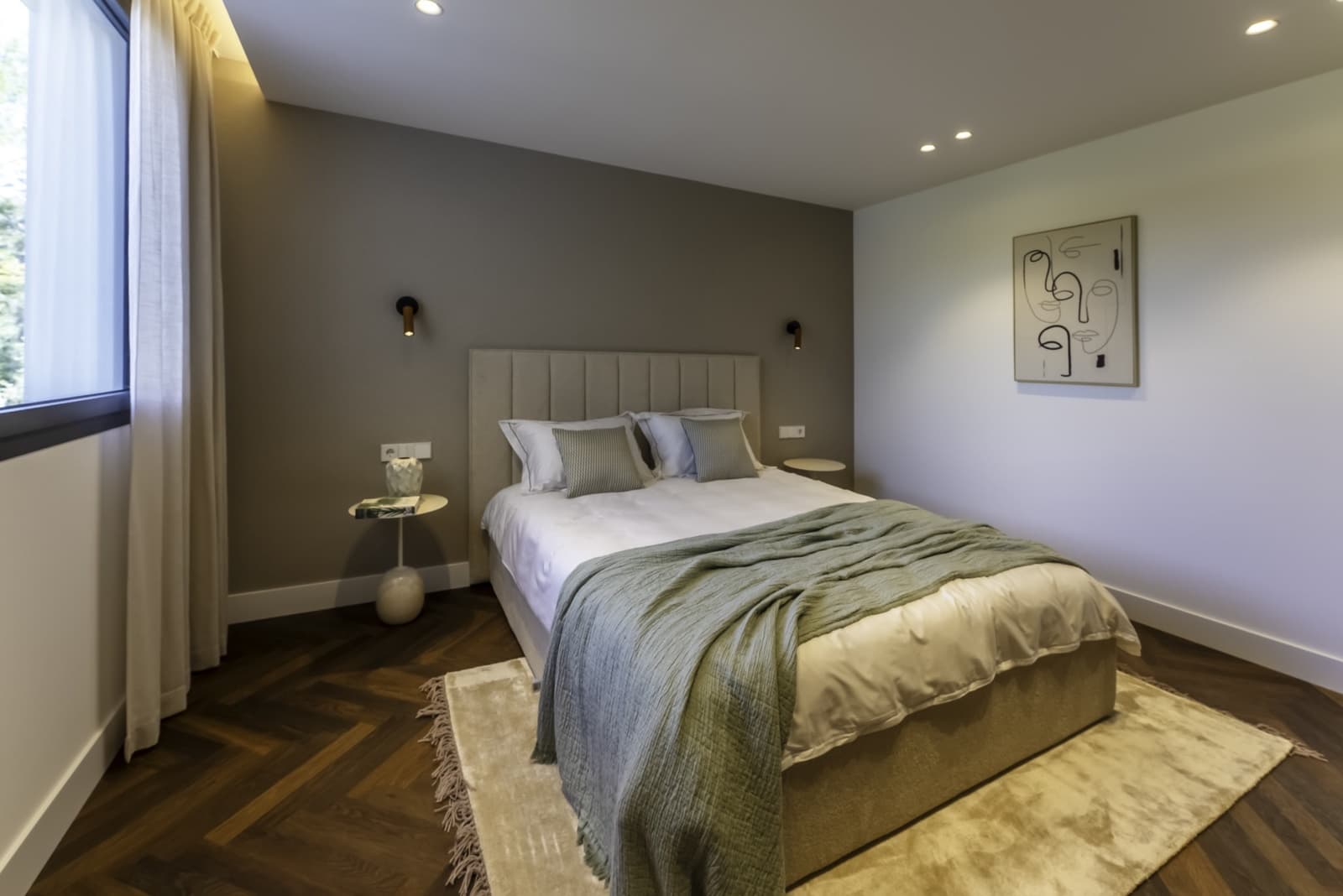 6 bedroom Villa for sale in Marbella with pool garage - € 3,975,000 (Ref: 8946196)