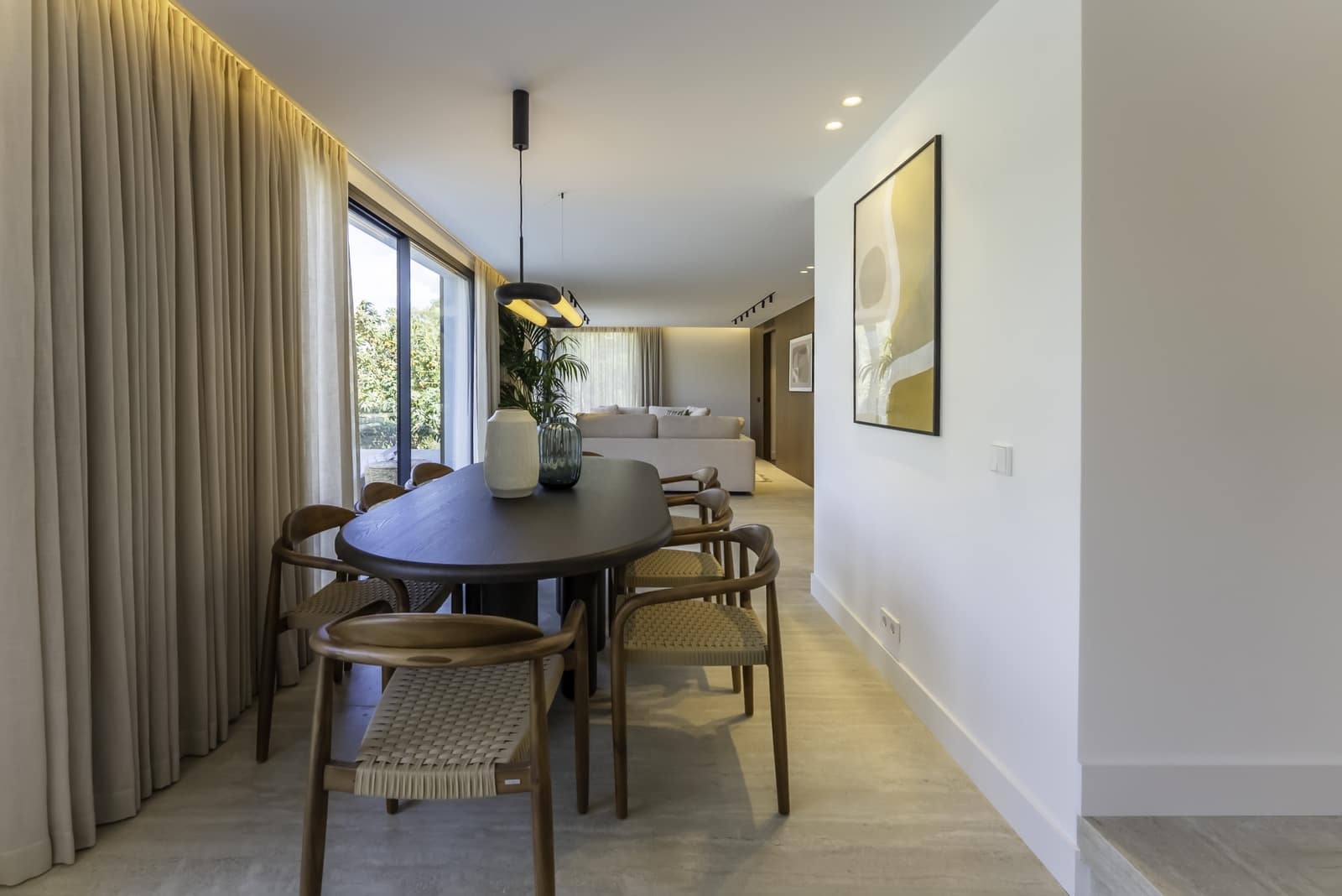 6 bedroom Villa for sale in Marbella with pool garage - € 3,975,000 (Ref: 8946196)