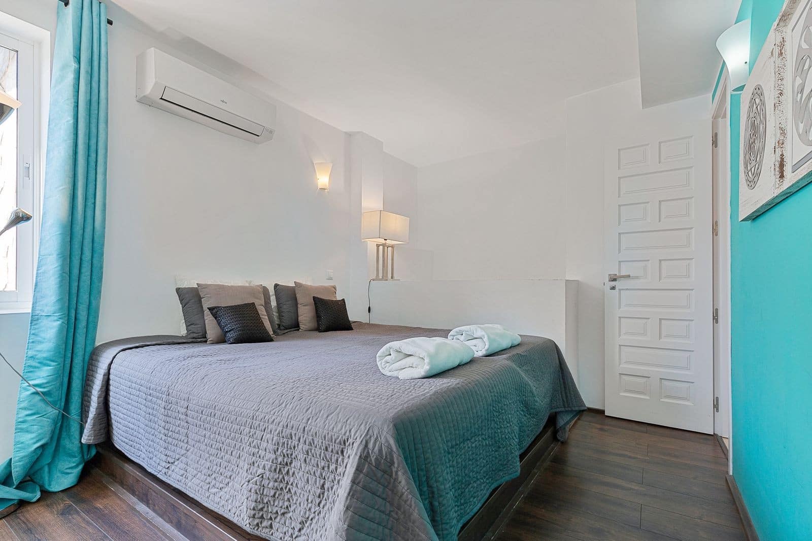 6 bedroom Villa for sale in Mijas Costa with pool garage - € 1,625,000 (Ref: 8946200)