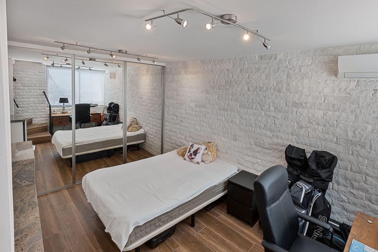 6 bedroom Villa for sale in Mijas Costa with pool garage - € 1,625,000 (Ref: 8946200)