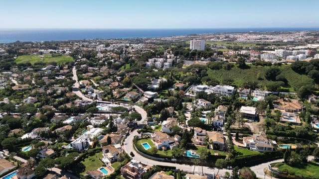 6 slaapkamer Villa te koop in Nueva Andalucia, Marbella met zwembad garage - € 3.150.000 (Ref: 8950711)