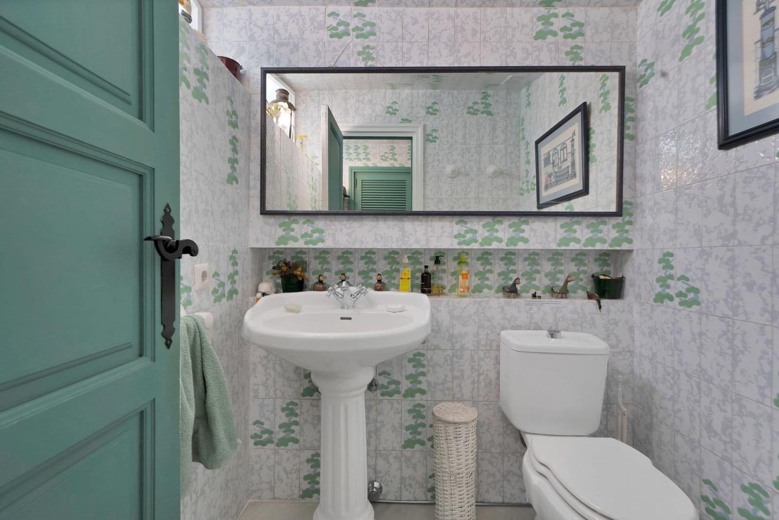 6 bedroom Villa for sale in Nueva Andalucia with pool garage - € 3,150,000 (Ref: 8950711)