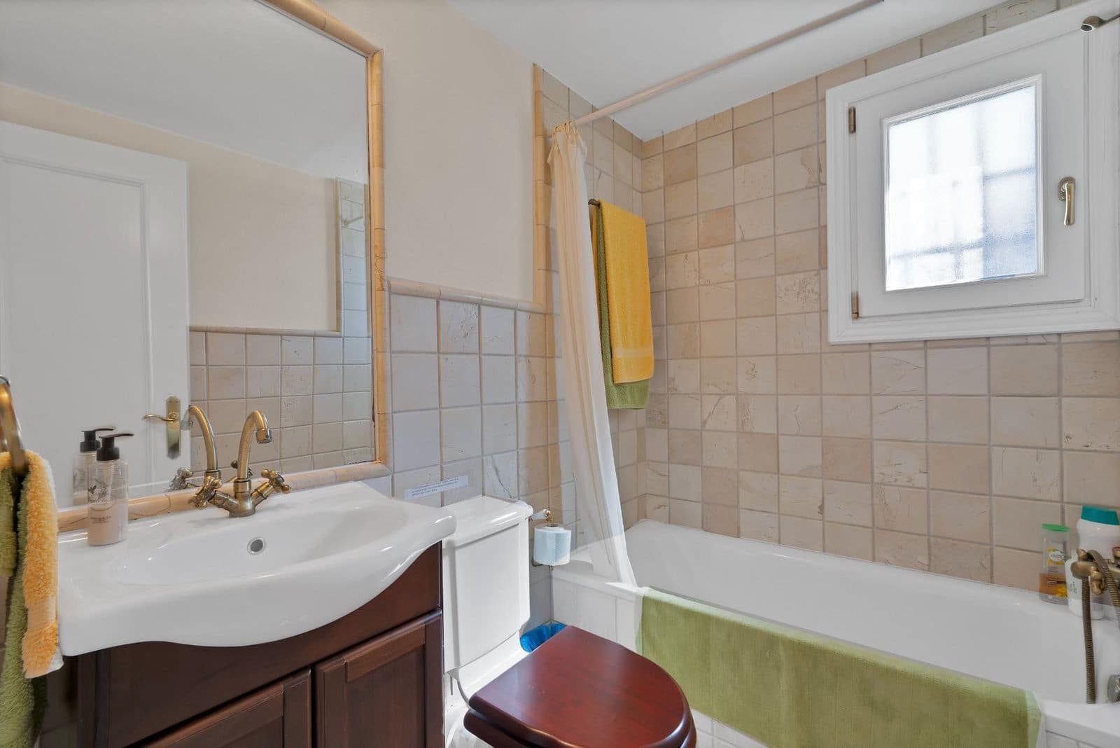 6 bedroom Villa for sale in Nueva Andalucia with pool garage - € 3,150,000 (Ref: 8950711)