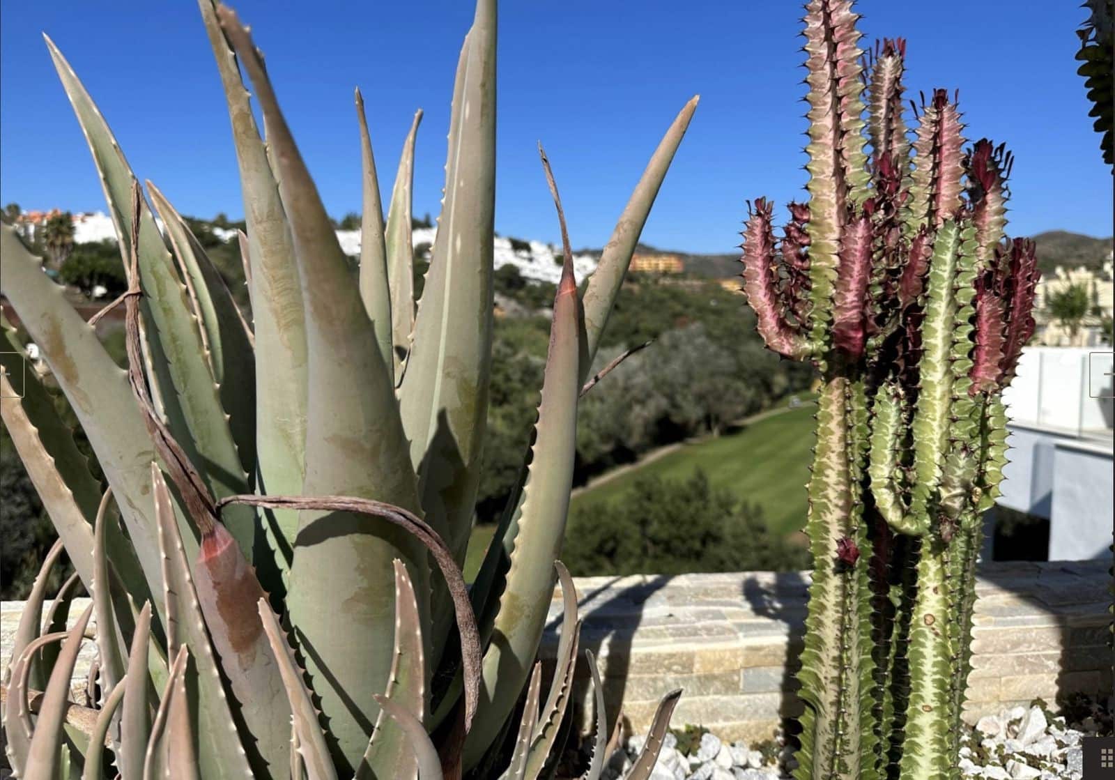 2 bedroom Penthouse for sale in Marbella with pool garage - € 798,000 (Ref: 8950714)