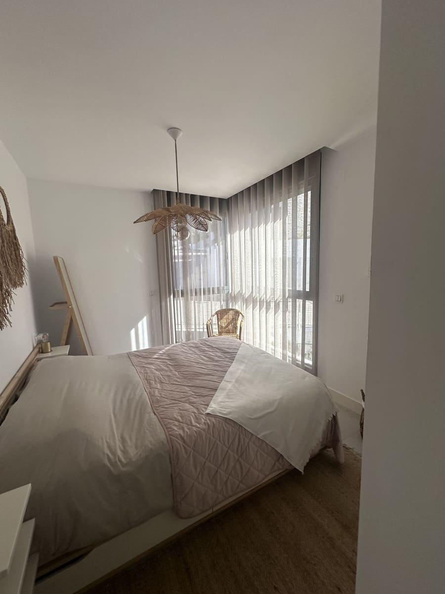 2 bedroom Penthouse for sale in Marbella with pool garage - € 798,000 (Ref: 8950714)