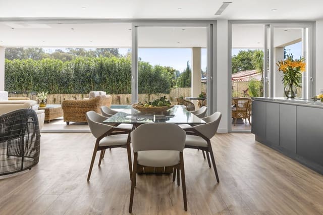 5 sypialnia Willa na sprzedaż w San Pedro de Alcantara, Marbella z basenem garażem - 2 950 000 € (Ref: 8957208)