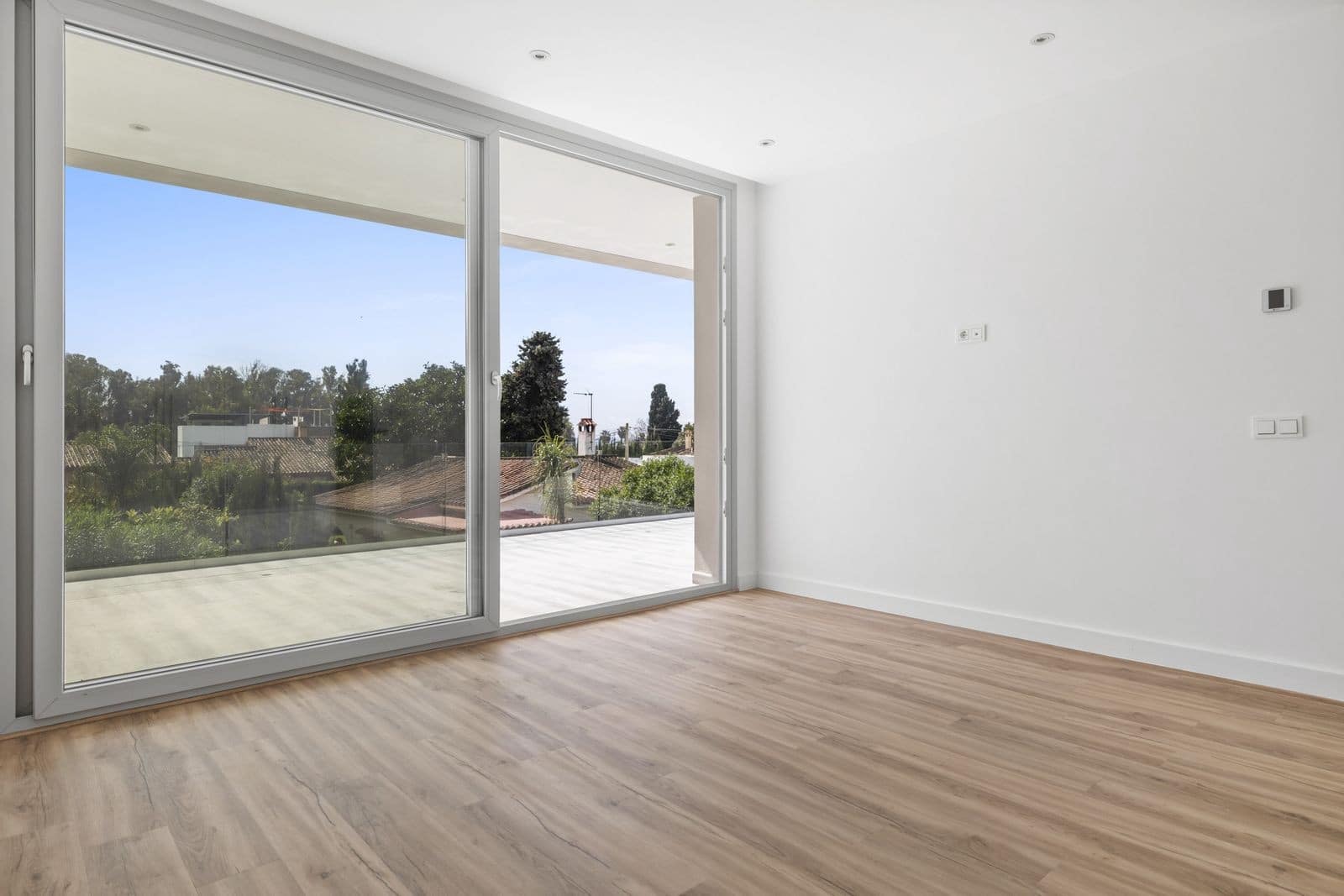 5 sypialnia Willa na sprzedaż w San Pedro de Alcantara z basenem garażem - 2 950 000 € (Ref: 8957208)