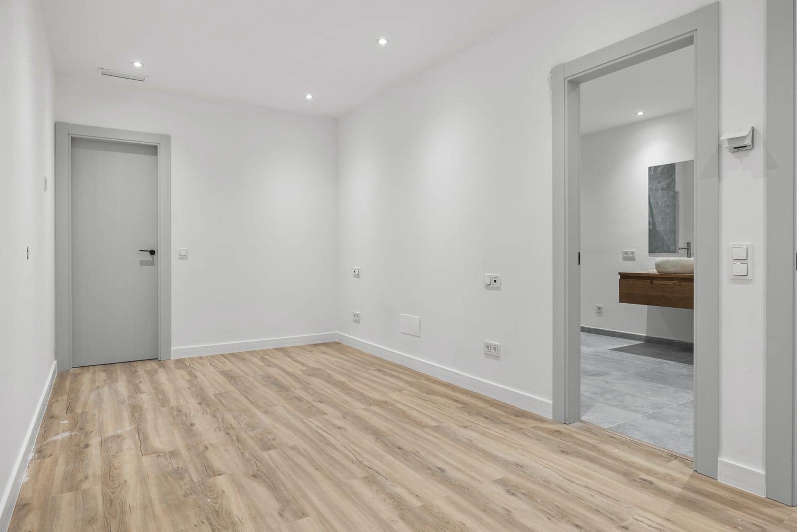 5 soverom Villa til salgs i San Pedro de Alcantara med svømmebasseng garasje - € 2 950 000 (Ref: 8957208)