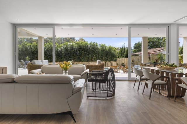 5 soverom Villa til salgs i San Pedro de Alcantara, Marbella med svømmebasseng garasje - € 2 950 000 (Ref: 8957208)