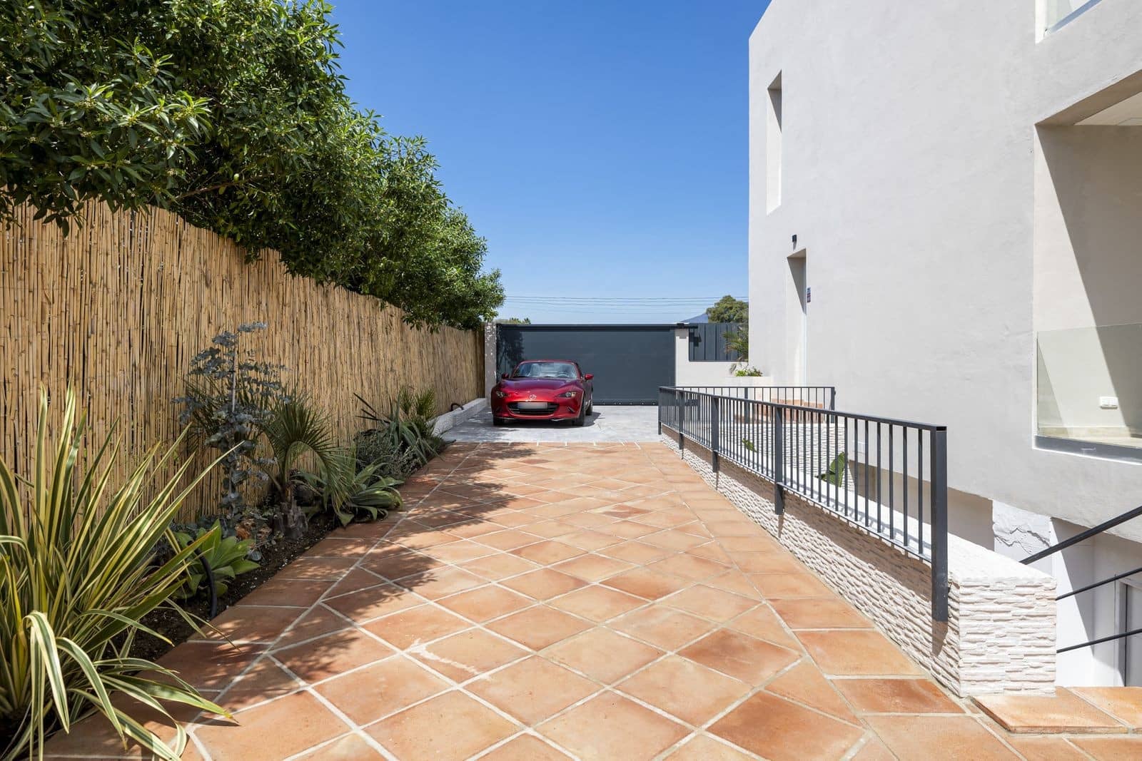5 soverom Villa til salgs i San Pedro de Alcantara med svømmebasseng garasje - € 2 950 000 (Ref: 8957208)