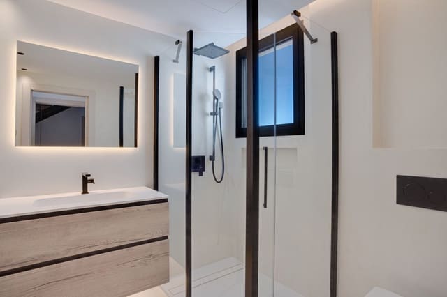 4 soverom Villa til salgs i Costalita, Estepona med svømmebasseng garasje - € 1 595 000 (Ref: 8957209)