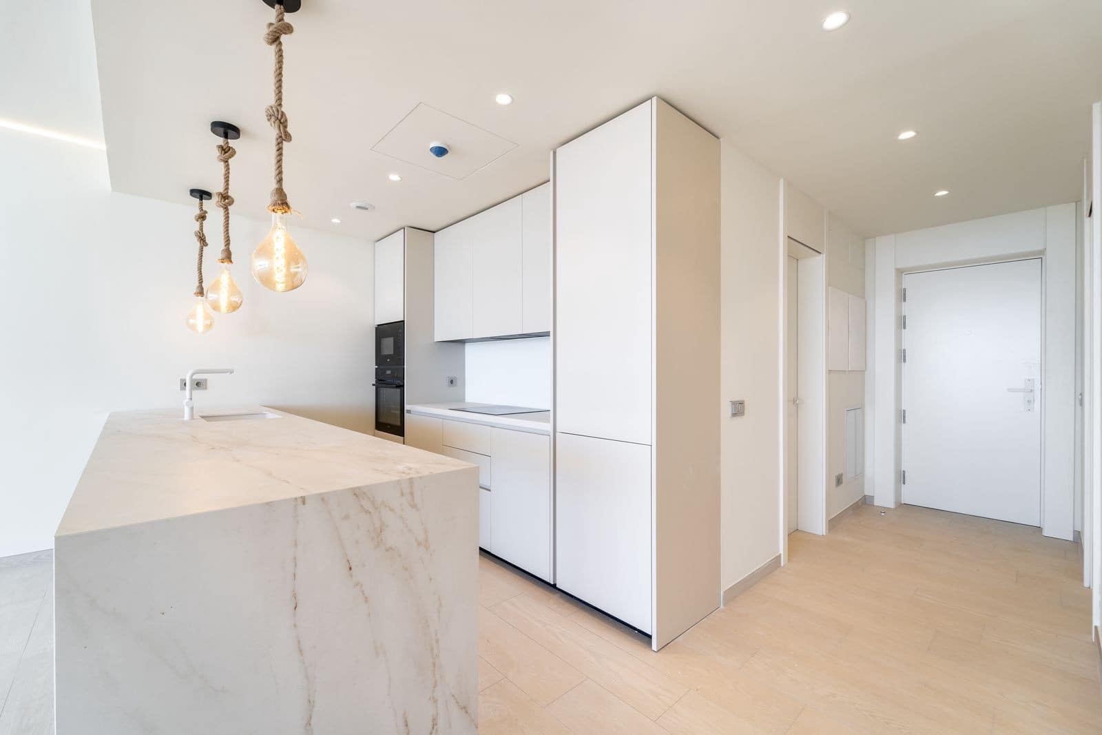 3 bedroom Apartment for sale in Fuengirola with pool garage - € 795,000 (Ref: 8961699)