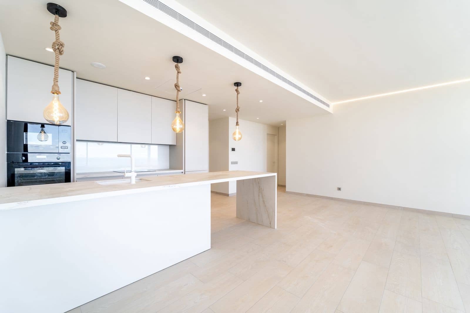 3 bedroom Apartment for sale in Fuengirola with pool garage - € 795,000 (Ref: 8961699)