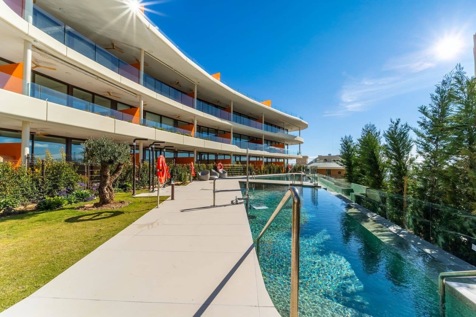 3 bedroom Apartment for sale in Fuengirola with pool garage - € 795,000 (Ref: 8961699)