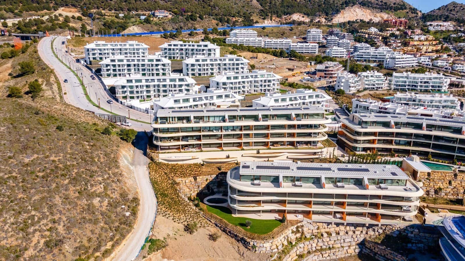 3 bedroom Apartment for sale in Fuengirola with pool garage - € 795,000 (Ref: 8961699)