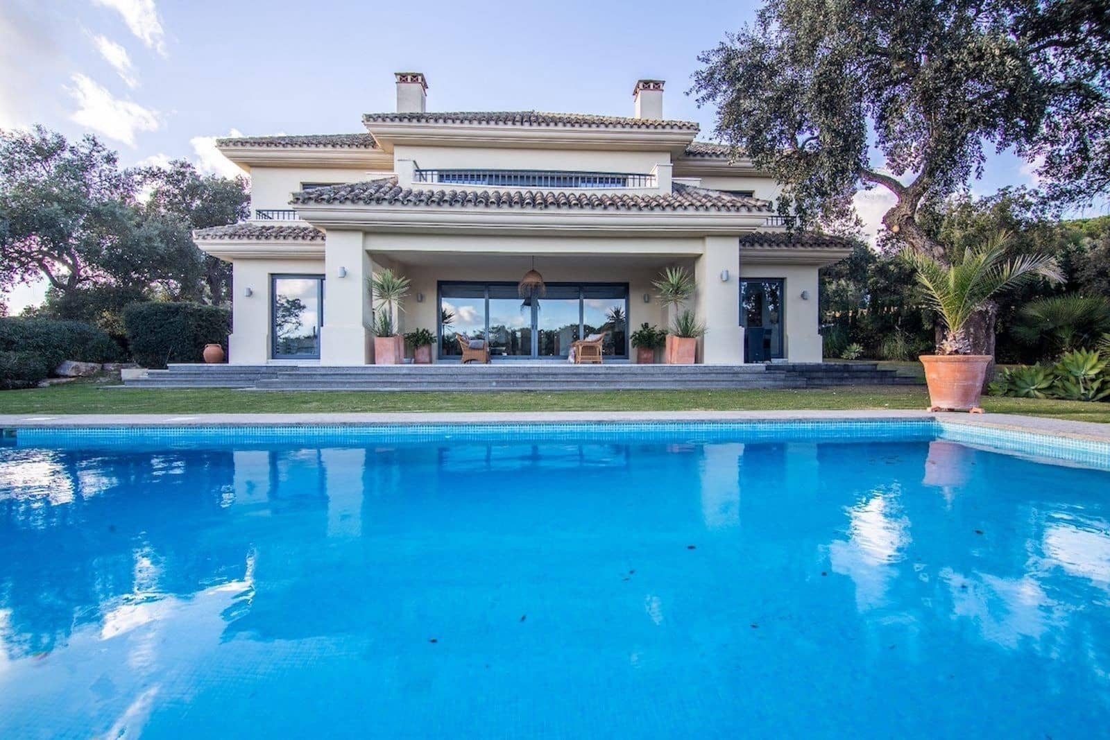 5 soveværelse Villa til salg i Sotogrande med swimmingpool garage - € 2.500.000 (Ref: 8961701)