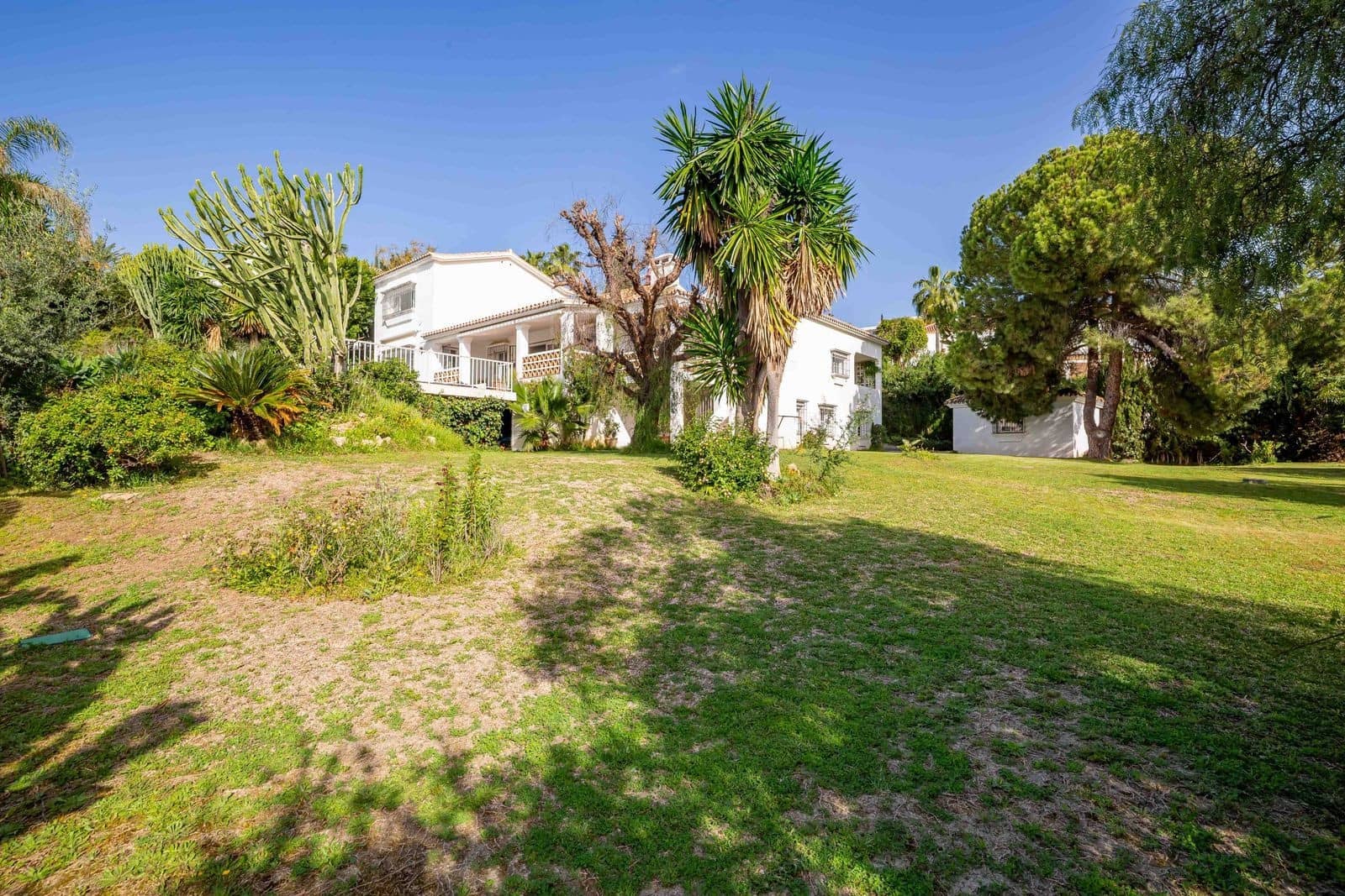 5 Zimmer Villa zu verkaufen in Benahavis mit Pool Garage - 1.750.000 € (Ref: 8961703)