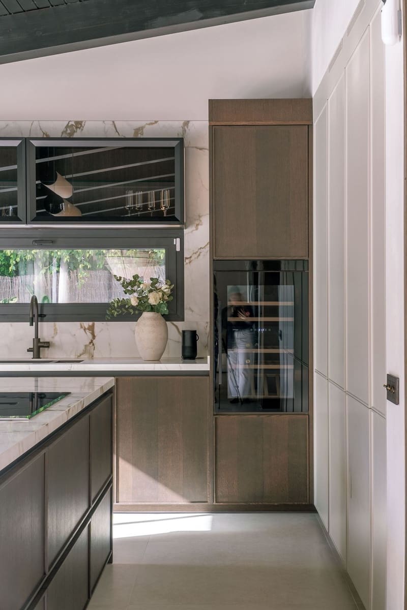 5 bedroom Villa for sale in Nueva Andalucia with pool garage - € 4,850,000 (Ref: 8970481)