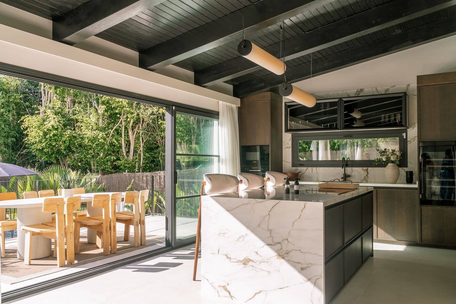 5 bedroom Villa for sale in Nueva Andalucia with pool garage - € 4,850,000 (Ref: 8970481)