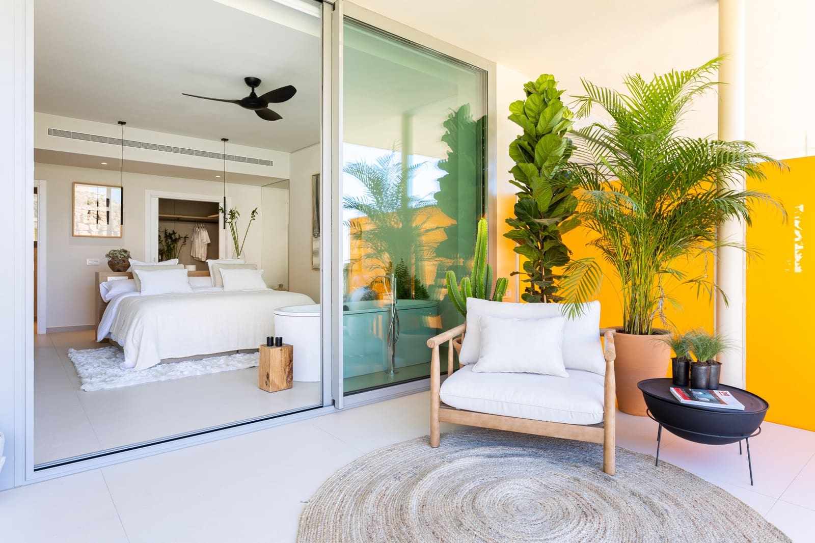 3 bedroom Apartment for sale in Fuengirola with pool garage - € 1,290,000 (Ref: 8972601)