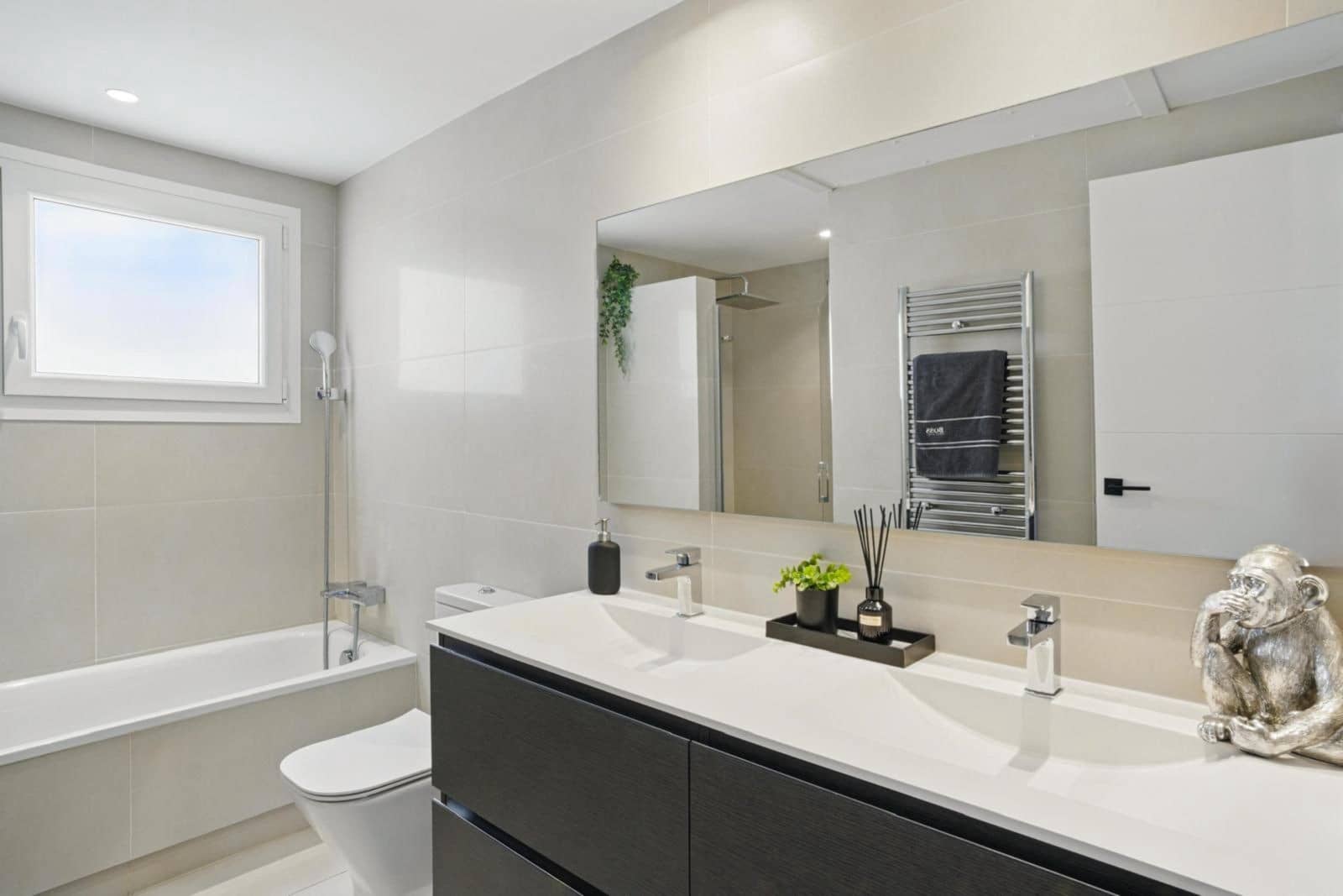 Chalet de 4 habitaciones en La Cala de Mijas en venta con piscina garaje - 1.975.000 € (Ref: 8976251)