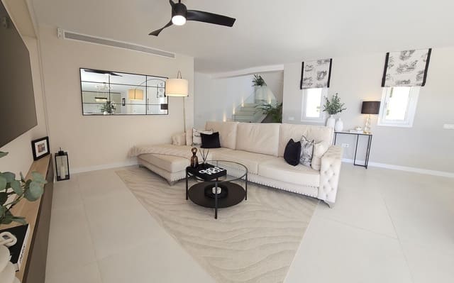 Chalet de 4 habitaciones en La Cala de Mijas, Mijas en venta con piscina garaje - 1.975.000 € (Ref: 8976251)