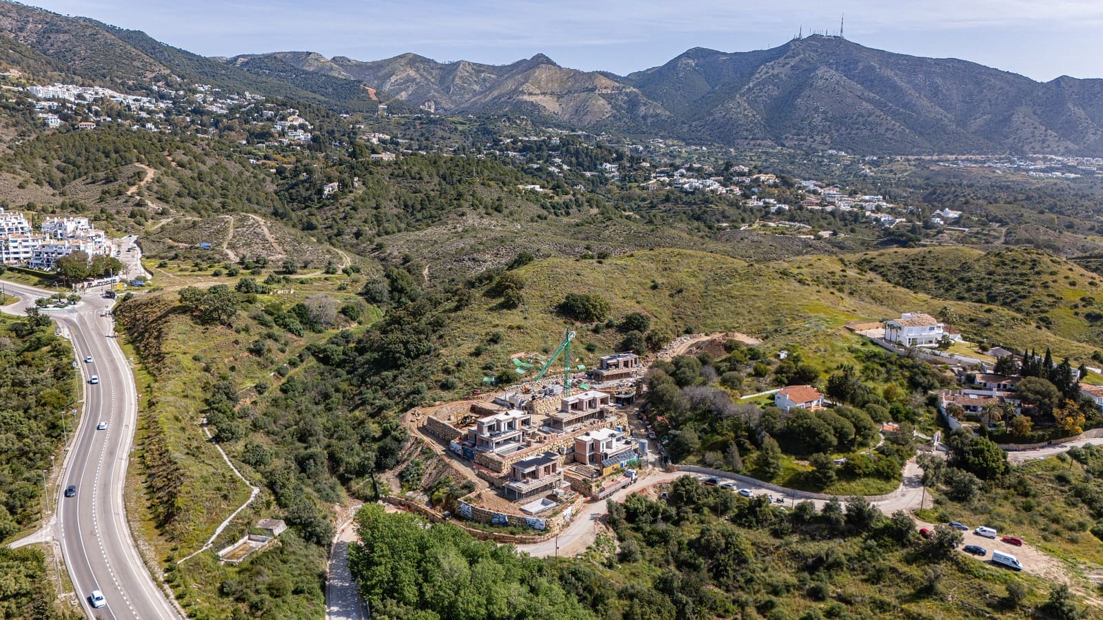 4 bedroom Villa for sale in Mijas with pool - € 2,050,000 (Ref: 8979258)